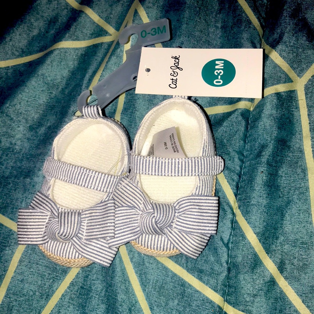 Baby girl flats with straps size 0-3 months